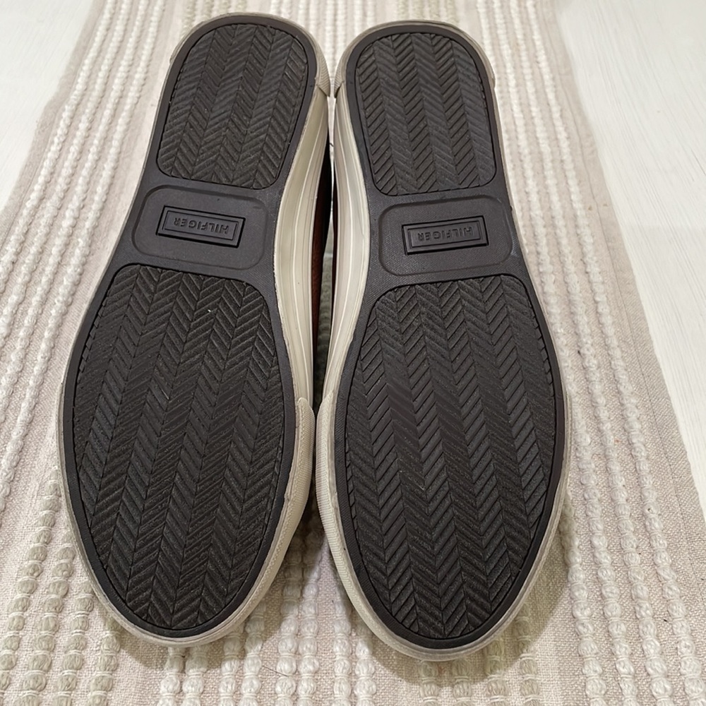 Tommy Hilfiger beautiful brown leather sneakers. Men’s 10. Like new condition. - Picture 12 of 14